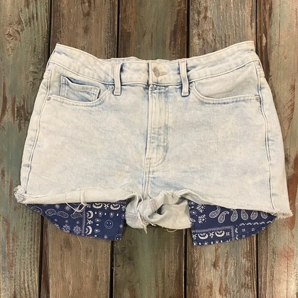 Old Navy Denim Shorts High Rise O.G. Shorts Bandana Exposed Pockets Elsa Sz 12 - Picture 1 of 6